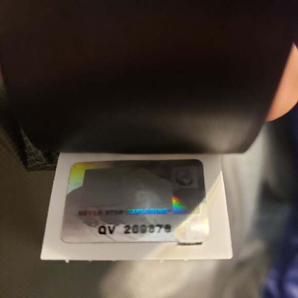 The North Face lightweight Rain Jacket women's size S - Picture 13 of 15